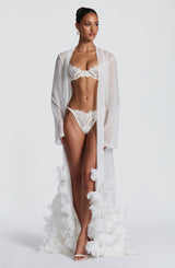 Fioreclo Amelia Dressing Gown in Ivory