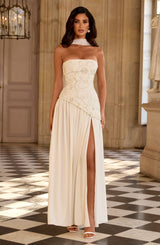 Fioreclo Anneka Maxi Dress in Ivory