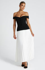 Fioreclo Blakely Top in Black