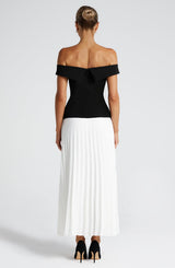 Fioreclo Blakely Top in Black