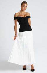 Fioreclo Blakely Top in Black