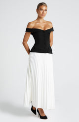 Fioreclo Blakely Top in Black