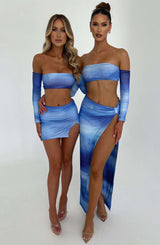 Fioreclo Brynn Top in Blue Haze Print