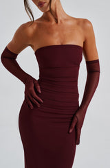 Fioreclo Elira Gloves in Cherry Lacquer