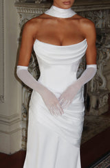 Fioreclo Elira Gloves in Ivory