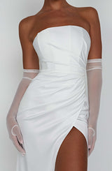 Fioreclo Elira Gloves in Ivory