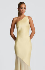 Fioreclo Fabelle Gown in Lemon
