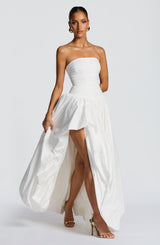 Fioreclo Jilena Maxi Dress in Ivory