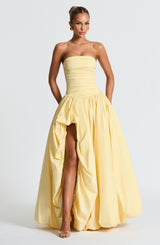 Fioreclo Jilena Maxi Dress in Lemon