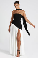 Fioreclo Maliyana Maxi Dress in Black/White