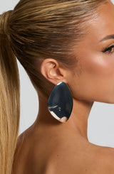 Fioreclo Yukie Earrings in Silver